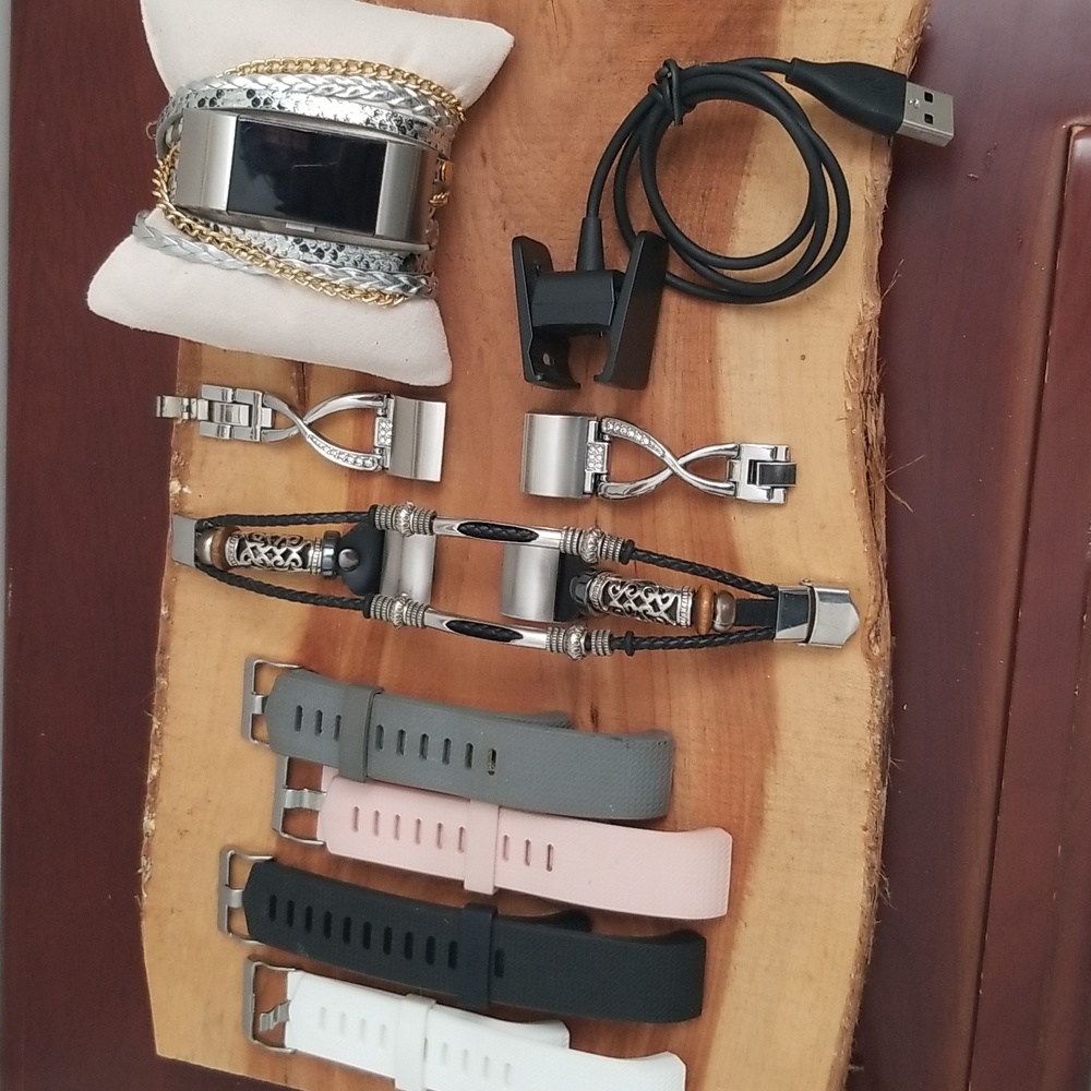 Fitbit Charge 2 Bundle With 7 Interchangeable Bands and USB Charger.